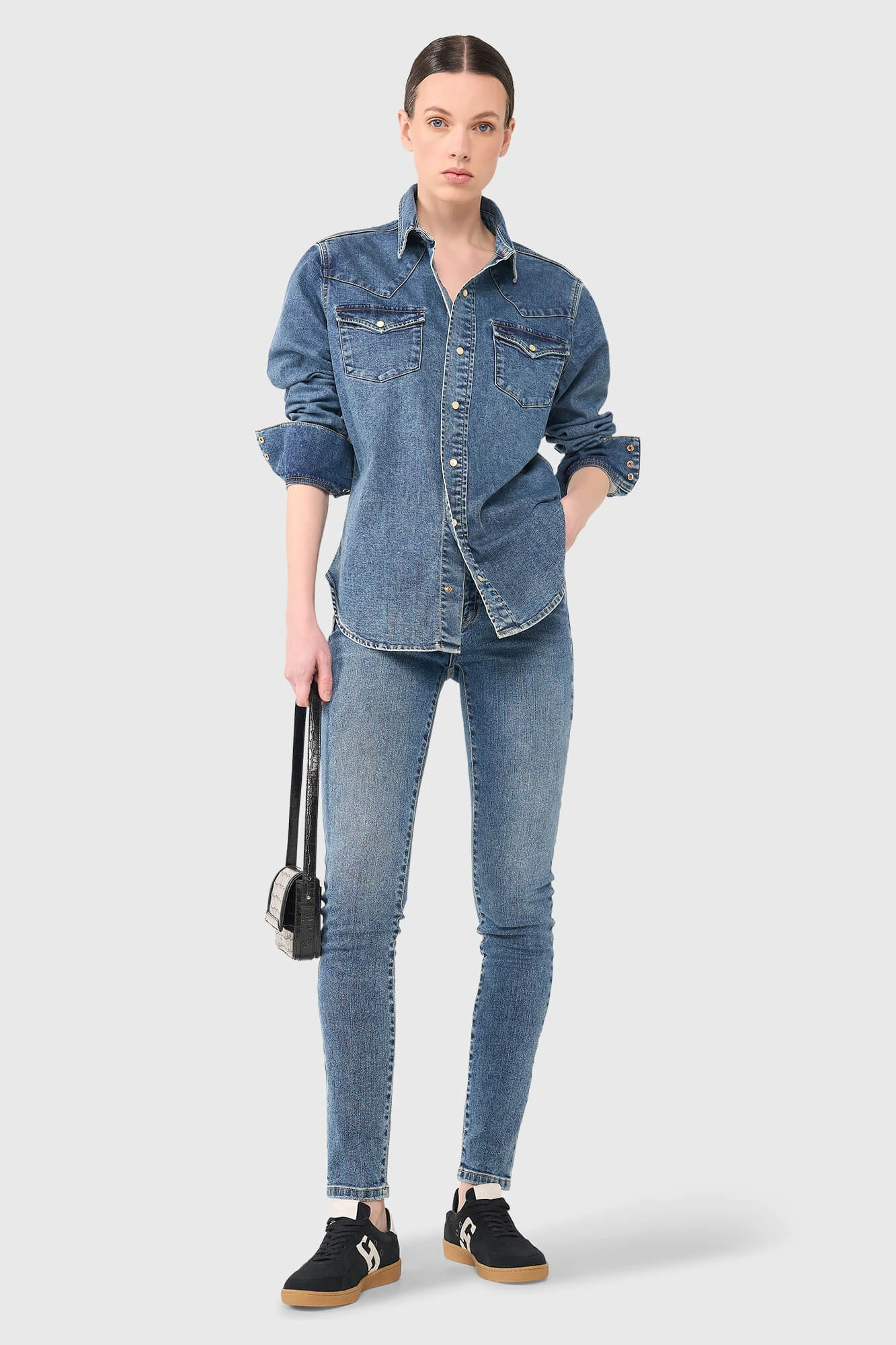 Stanley Zwart Suede