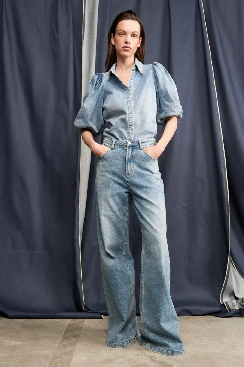 Jeans Trends van 2025 bij JANICE: Ontdek de Grote Denim Stijlen van dit Seizoen