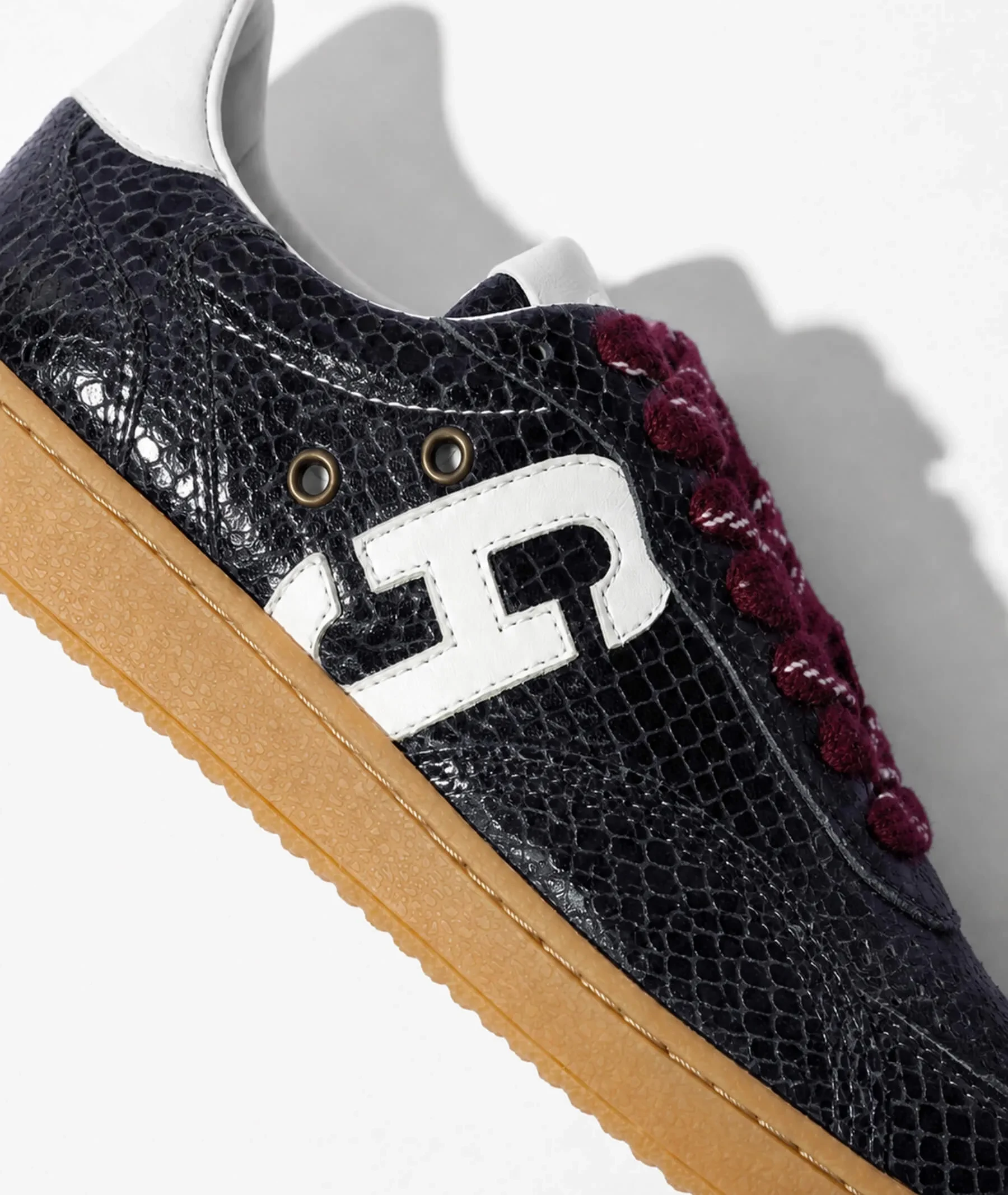 Sneakers Dames Handbal Vintage Stanley Zwart Snake